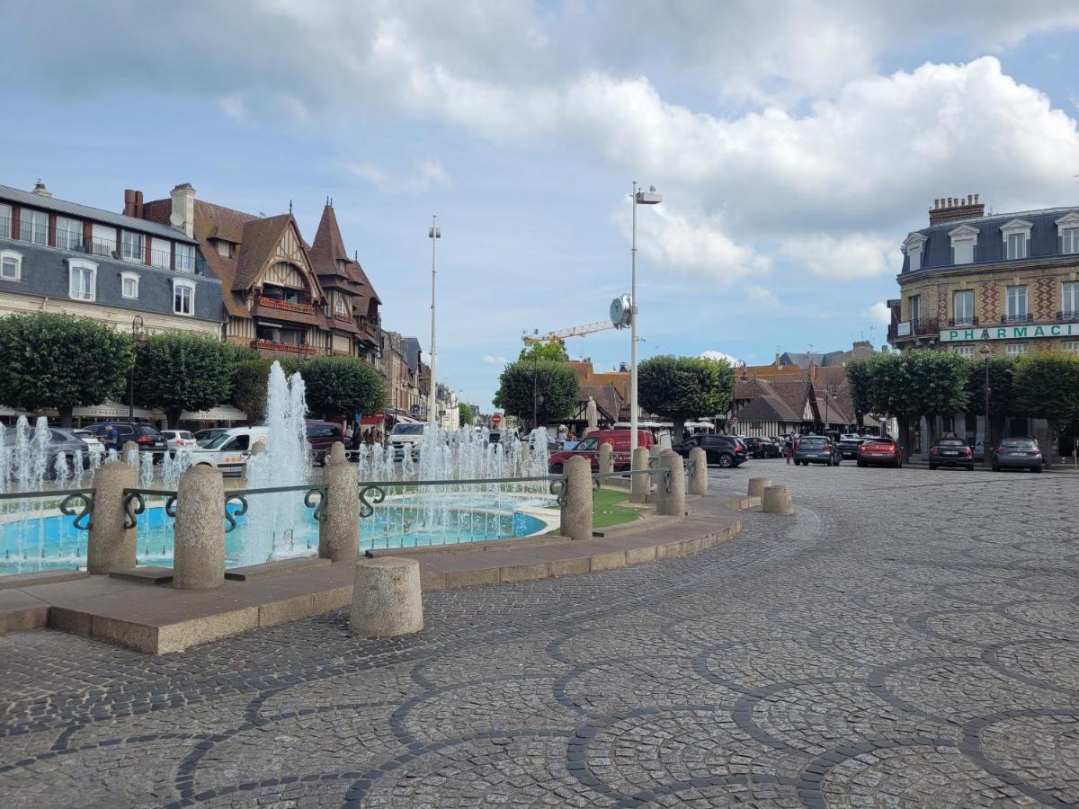 Apartment Centre Et Deauville